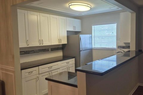 Condo in Delray Beach, Florida, 1 bedroom № 2181908 - photo 2