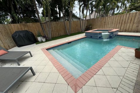Villa ou maison à vendre à Fort Lauderdale, Floride: 3 chambres, 232.44 m2 № 1119041 - photo 1