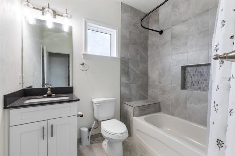 Снять в аренду виллу или дом в Гейнсвилл, Флорида 1 комната, 181.9м2, № 1906826 - фото 11