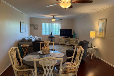 Condominio en alquiler en Belleair, Florida, 1 dormitorio, 81.01 m2 № 1723826 - foto 8