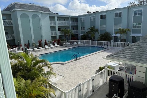 Copropriété à louer à Belleair, Floride: 1 chambre, 81.01 m2 № 1723826 - photo 1