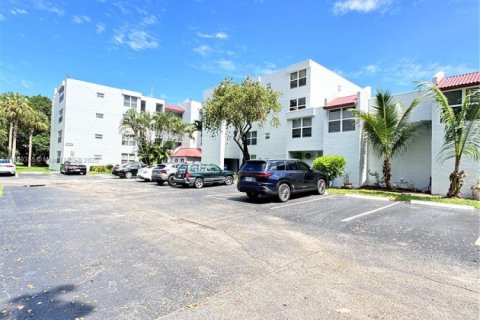 Снять в аренду кондоминиум в Дейви, Флорида 1 спальня, 65.03м2, № 1965007 - фото 1