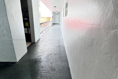 Снять в аренду кондоминиум в Дейви, Флорида 1 спальня, 65.03м2, № 1965007 - фото 9