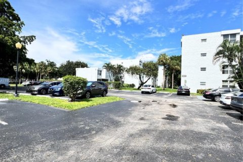 Снять в аренду кондоминиум в Дейви, Флорида 1 спальня, 65.03м2, № 1965007 - фото 11