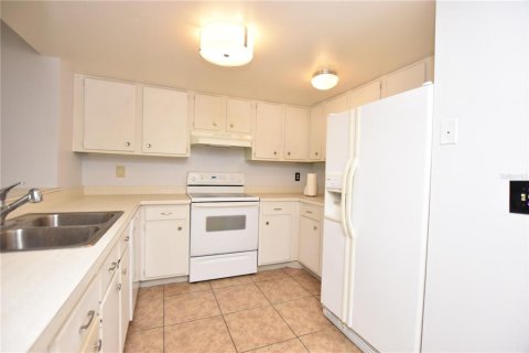 Adosado en alquiler en Winter Haven, Florida, 2 dormitorios, 110 m2 № 2279766 - foto 12