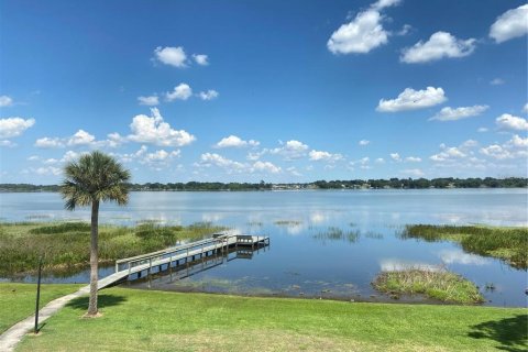 Adosado en alquiler en Winter Haven, Florida, 2 dormitorios, 110 m2 № 2279766 - foto 3