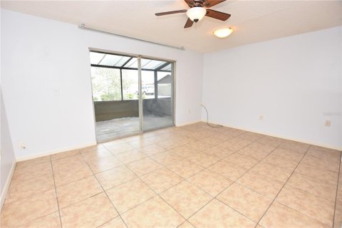 Adosado en alquiler en Winter Haven, Florida, 2 dormitorios, 110 m2 № 2279766 - foto 8