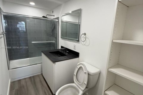 Copropriété à louer à Miami, Floride: 1 chambre, 81.29 m2 № 1996292 - photo 10