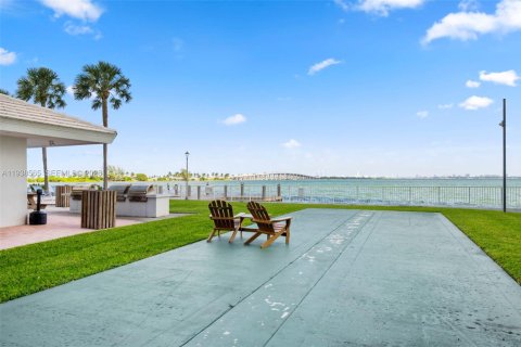 Copropriété à louer à Miami, Floride: 1 chambre, 81.29 m2 № 1996292 - photo 23