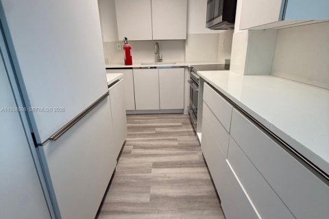 Copropriété à louer à Miami, Floride: 1 chambre, 81.29 m2 № 1996292 - photo 6