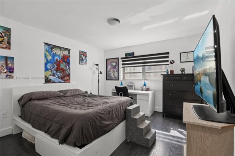 Condo in Hialeah, Florida, 2 bedrooms  № 1967821 - photo 4