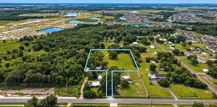 Land in Lakeland, Florida № 2403697