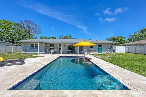 House in Sarasota, Florida 3 bedrooms, 208.38 sq.m. № 1618000 - photo 26