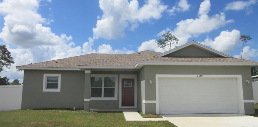 Villa ou maison à Ocala, Floride 4 chambres, 142.42 m2 № 2403145