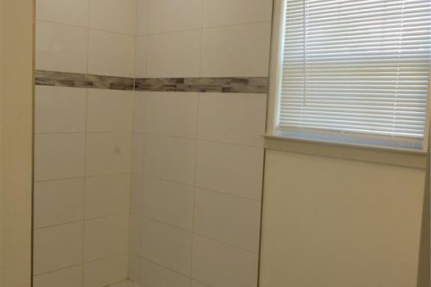 Villa ou maison à louer à Ocala, Floride: 4 chambres, 142.42 m2 № 2403145 - photo 9