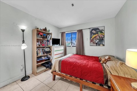 House in Miami Gardens, Florida 4 bedrooms, 146.32 sq.m. № 1822140 - photo 25