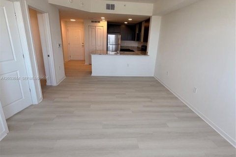 Condo in Orlando, Florida, 1 bedroom № 2172615 - photo 2