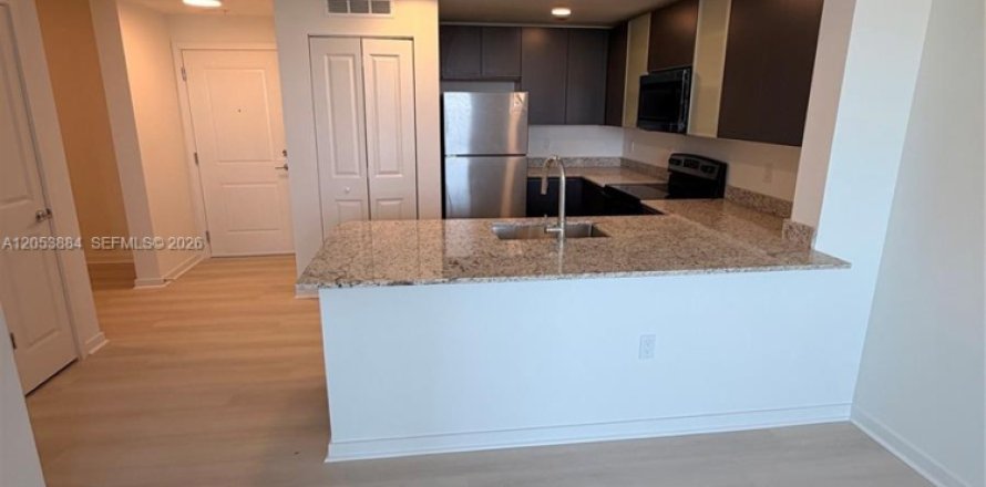 Condo in Orlando, Florida, 1 bedroom № 2172615