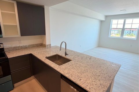 Condo in Orlando, Florida, 1 bedroom № 2172615 - photo 3