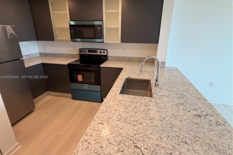Condo in Orlando, Florida, 1 bedroom № 2172615 - photo 4