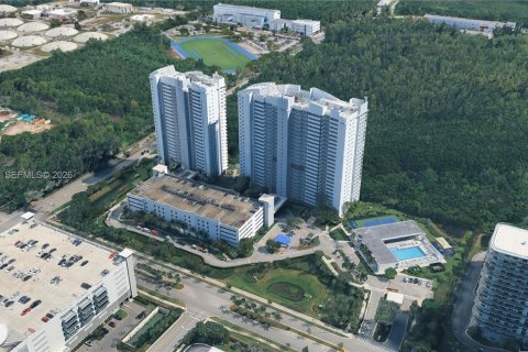 Copropriété à vendre à North Miami, Floride: 3 chambres, 167.32 m2 № 2418280 - photo 12