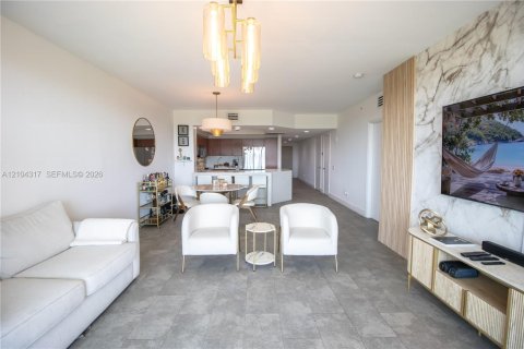 Copropriété à vendre à North Miami, Floride: 3 chambres, 167.32 m2 № 2418280 - photo 2
