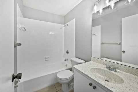House in Englewood, Florida 2 bedrooms, 139.35 sq.m. № 1245721 - photo 27