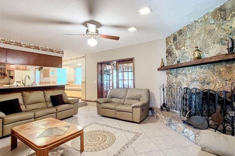 House in Wildwood, Florida 4 bedrooms, 267.19 sq.m. № 1368173 - photo 30