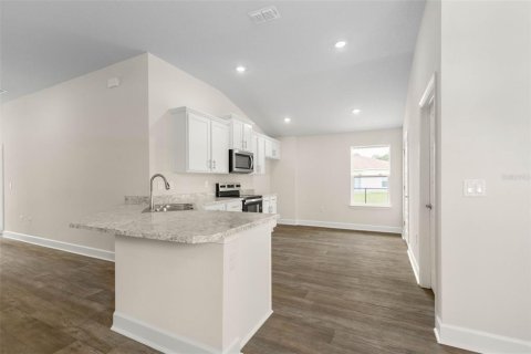 House in Palm Coast, Florida 3 bedrooms, 139.82 sq.m. № 1587673 - photo 13