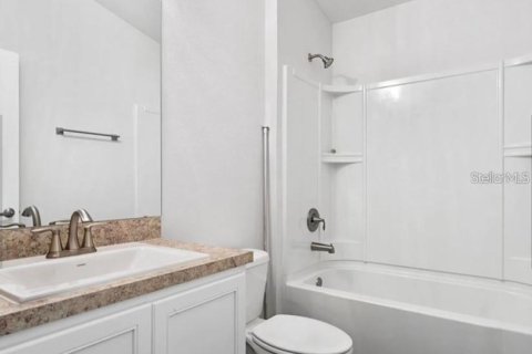 House in Palm Coast, Florida 3 bedrooms, 139.82 sq.m. № 1587673 - photo 7