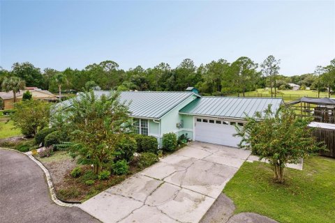 House in Wesley Chapel, Florida 4 bedrooms, 216.56 sq.m. № 2421964 - photo 3