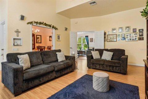 House in Wesley Chapel, Florida 4 bedrooms, 216.56 sq.m. № 2421964 - photo 6
