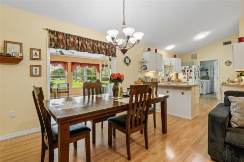 House in Wesley Chapel, Florida 4 bedrooms, 216.56 sq.m. № 2421964 - photo 10