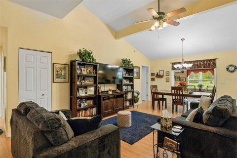 House in Wesley Chapel, Florida 4 bedrooms, 216.56 sq.m. № 2421964 - photo 8