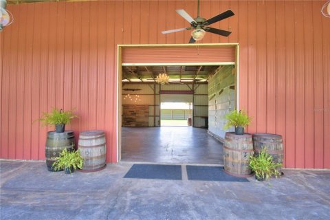 Commercial property in Winter Haven, Florida № 1577382 - photo 3
