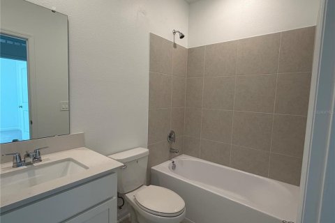 Touwnhouse à louer à Clermont, Floride: 3 chambres, 170.38 m2 № 2431230 - photo 8