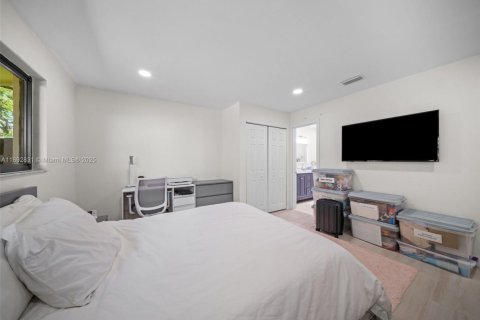 Touwnhouse à vendre à Miami, Floride: 2 chambres, 106.56 m2 № 1945072 - photo 19