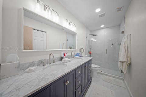 Touwnhouse à vendre à Miami, Floride: 2 chambres, 106.56 m2 № 1945072 - photo 21