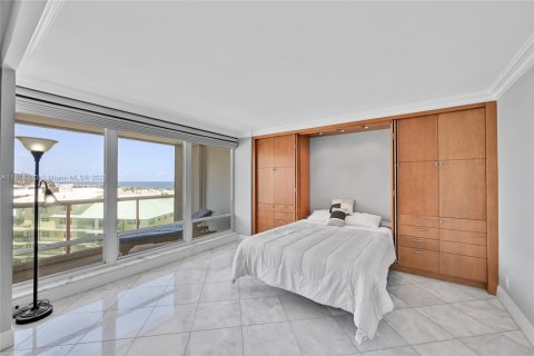 Condo in Fort Lauderdale, Florida, 2 bedrooms  № 1961386 - photo 16