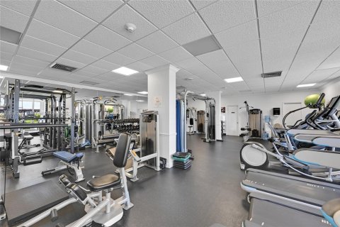 Condo in Fort Lauderdale, Florida, 2 bedrooms  № 1961386 - photo 23