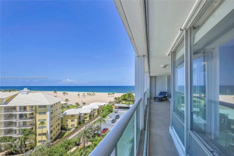 Condo in Fort Lauderdale, Florida, 2 bedrooms  № 1961386 - photo 22