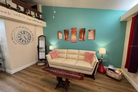 Condominio en alquiler en Lutz, Florida, 1 dormitorio, 42.36 m2 № 1746594 - foto 6