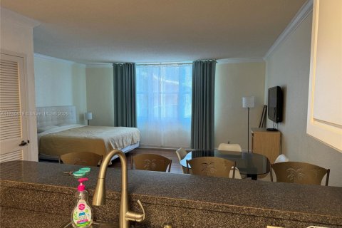 Купить кондоминиум в Холливуд, Флорида 45.15м2, № 1985585 - фото 8