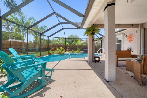House in Palm Bay, Florida 4 bedrooms, 187.66 sq.m. № 1851037 - photo 26