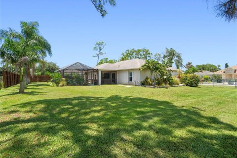 House in Palm Bay, Florida 4 bedrooms, 187.66 sq.m. № 1851037 - photo 28