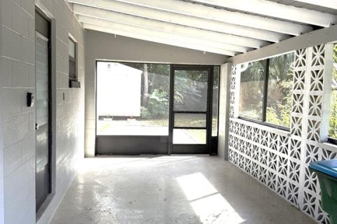Casa en alquiler en Deltona, Florida, 2 dormitorios, 82.5 m2 № 2421919 - foto 3