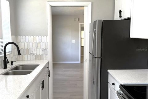 Casa en alquiler en Deltona, Florida, 2 dormitorios, 82.5 m2 № 2421919 - foto 10