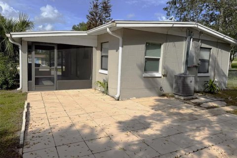 Casa en alquiler en Deltona, Florida, 2 dormitorios, 82.5 m2 № 2421919 - foto 7