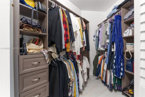 Casa en venta en Coral Springs, Florida, 4 dormitorios, 237.46 m2 № 1997198 - foto 26