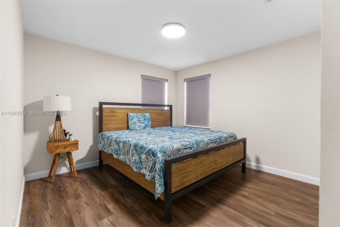 Casa en venta en Coral Springs, Florida, 4 dormitorios, 237.46 m2 № 1997198 - foto 28